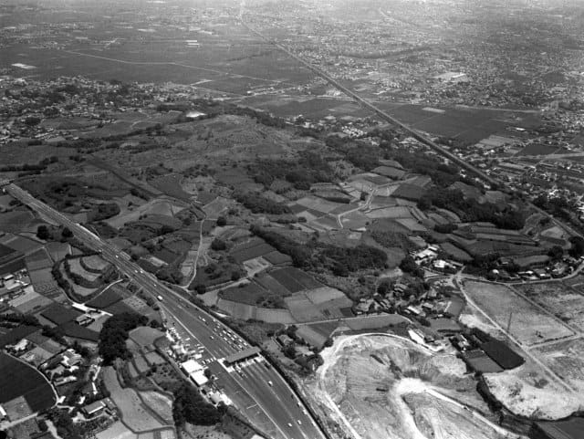 平塚市日向岡地区の航空写真(1979年11月) 