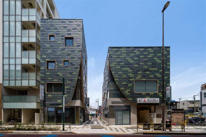 木造4階建ての駒沢大学駅西口2ビル