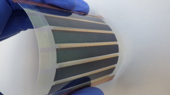 フィルム型ペロブスカイト太陽電池