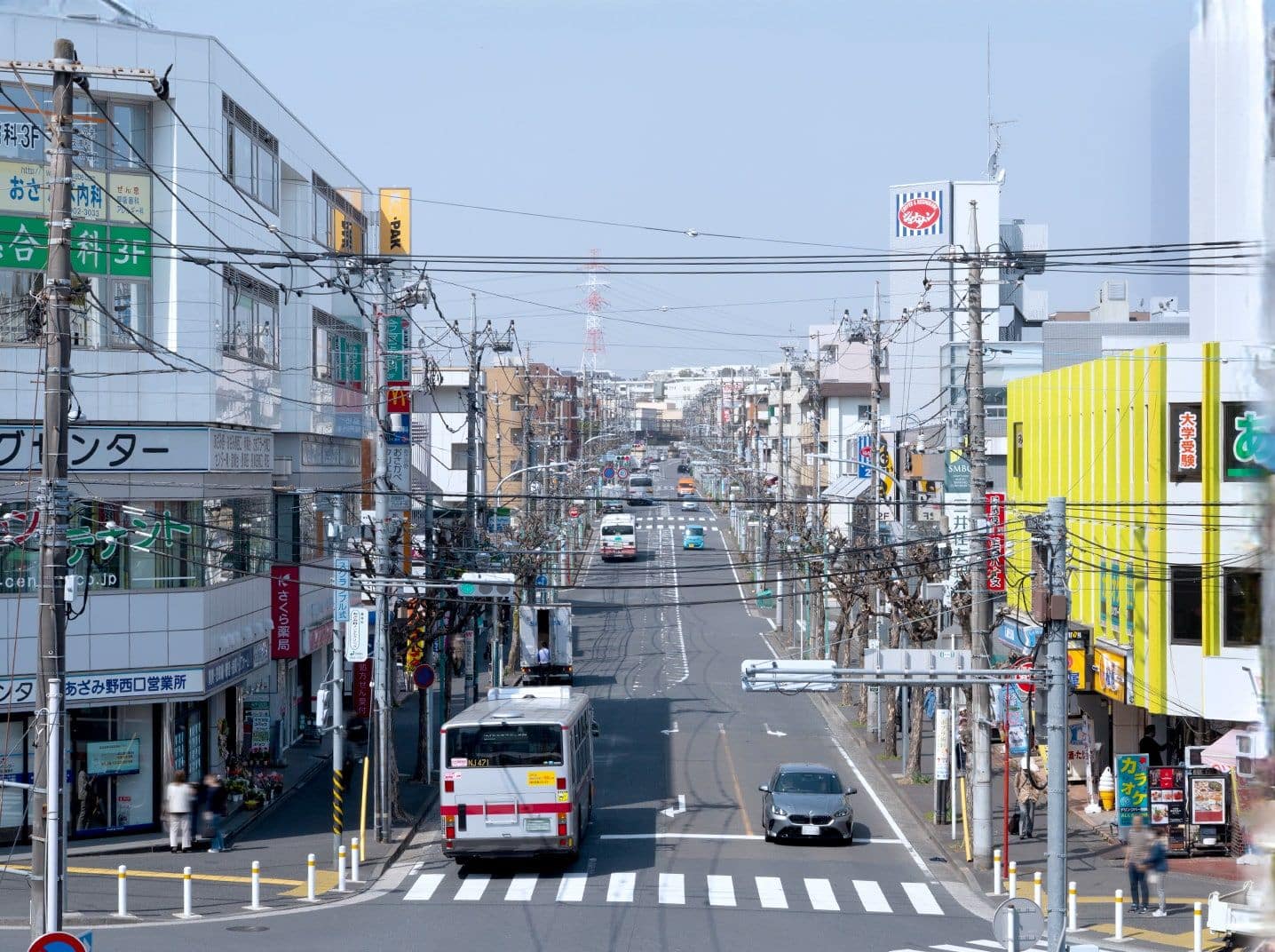 青野馬左奈作　駅頭 あざみ野駅のまち情報・お出かけスポット｜東急・東急電鉄公式サイト