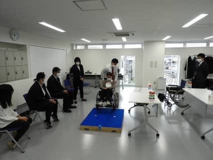 サービス介助⼠資格取得講座の様子