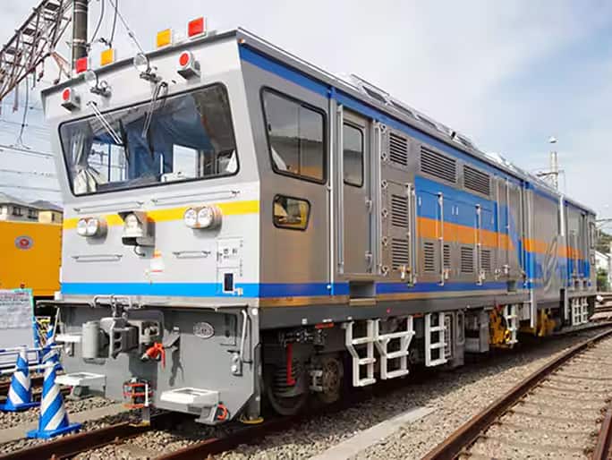 バラスト整理車の外観写真です。